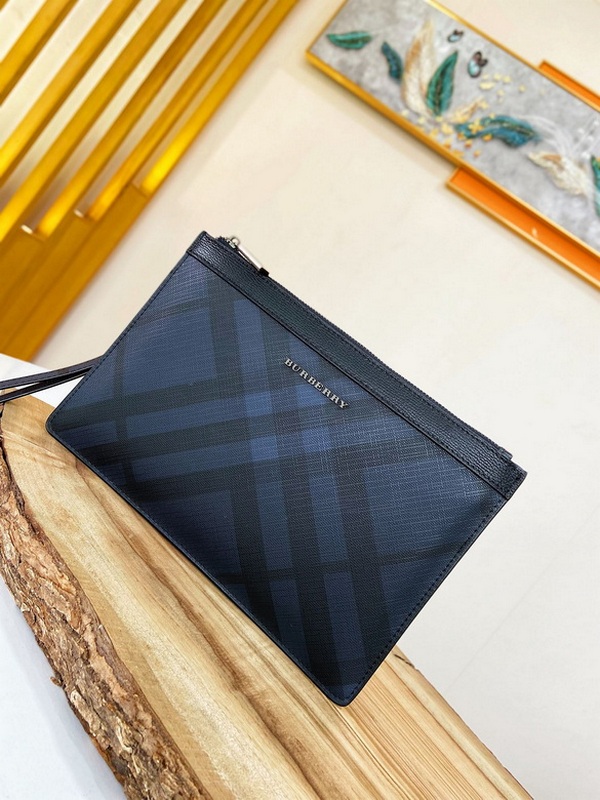 Burberry Wallets 10